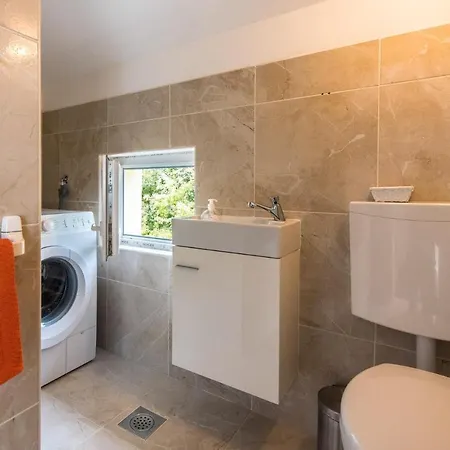 Apartments With A Parking Space Dramalj, Crikvenica - 5592 Apartment