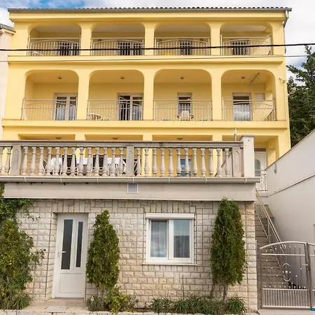 Apartment Apartments With A Parking Space Dramalj, Crikvenica - 5592 *