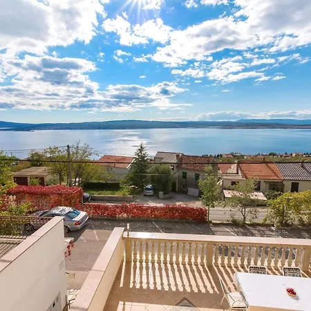 Apartments With A Parking Space Dramalj, Crikvenica - 5592 Dramalj