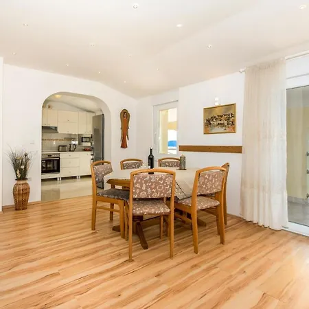 Apartment Apartments With A Parking Space Dramalj, Crikvenica - 5592