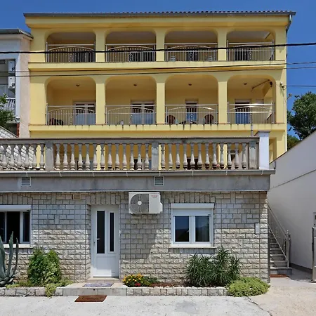 Lägenhet With Parking Space Dramalj, Crikvenica - 5592 Dramalj