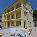 Apartment Apartments With Parking Space Dramalj, Crikvenica - 5592 *