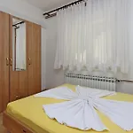 Apartments With Parking Space Dramalj, Crikvenica - 5592 * Dramalj
