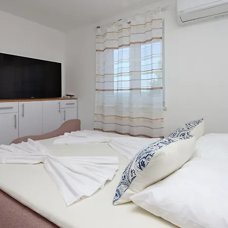 Lejlighed With Parking Space - Crikvenica - 5592