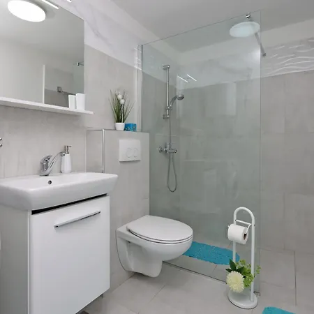 With Parking Space - Crikvenica - 5592 Dramalj