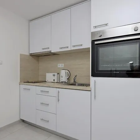 Apartments With Parking Space Dramalj, Crikvenica - 5592 * Dramalj