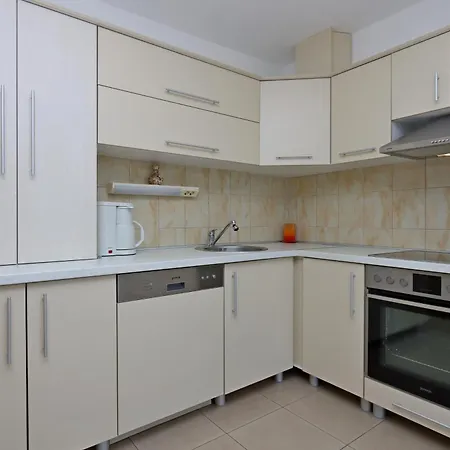 Apartments With Parking Space Dramalj, Crikvenica - 5592