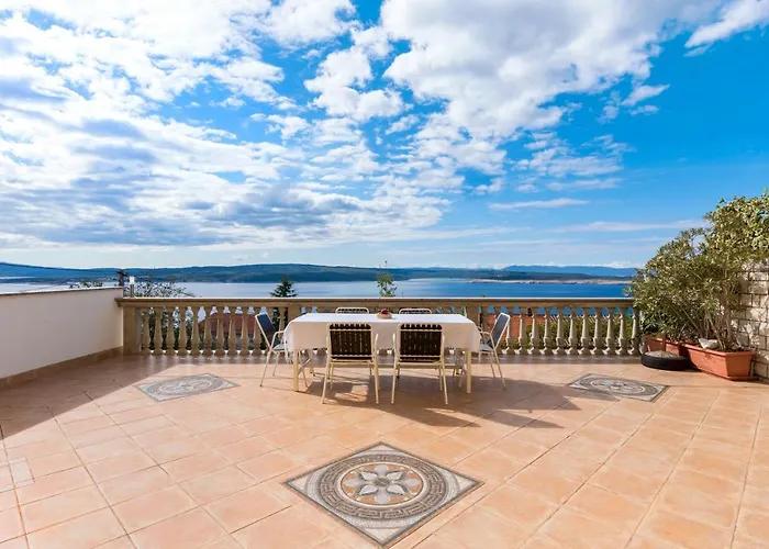 Apartments With Parking Space Dramalj - Crikvenica - 5592 *