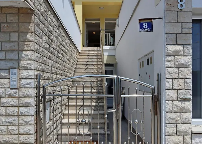 Apartment Apartments With Parking Space Dramalj - Crikvenica - 5592