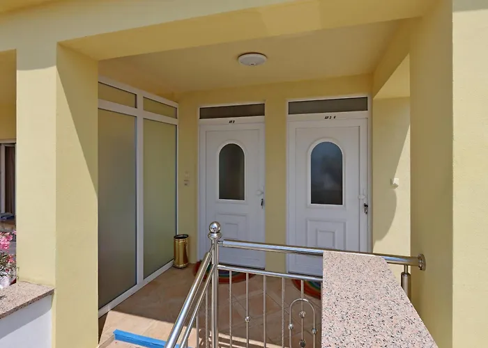 Apartments With Parking Space Dramalj - Crikvenica - 5592 Dramalj