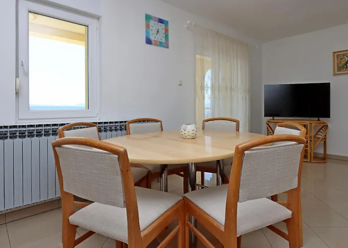 Apartments With Parking Space Dramalj - Crikvenica - 5592 Apartment *