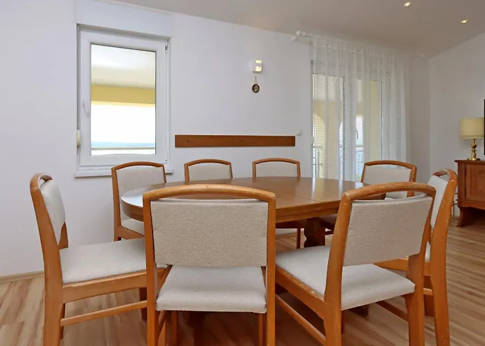 Apartments With Parking Space Dramalj - Crikvenica - 5592